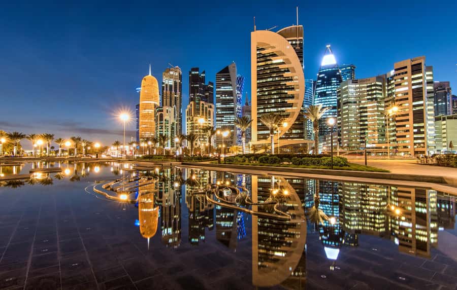 Doha Qatar: Private Doha City Tour (Souq, Corniche & Katara) - Starting along the Doha Corniche