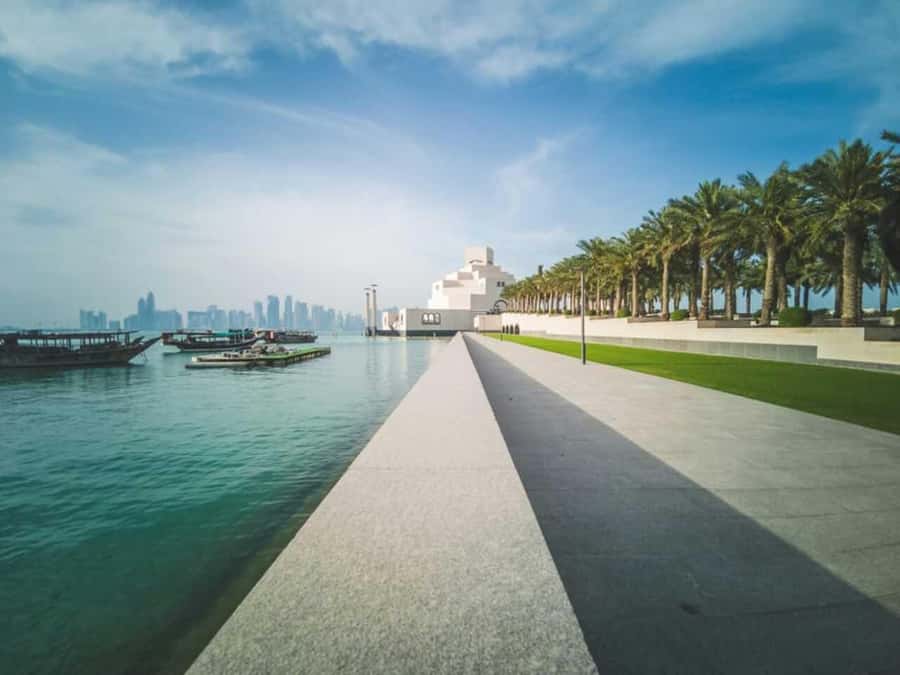 Doha: Visit Katara, Pearl, Souq Waqif, Museum, Cornishe - What the private SUV adds
