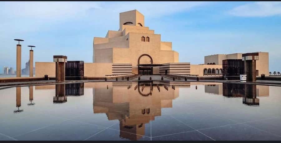 Doha: Visit Souq Waqif, Katara, Pearl, Museum, Cornishe - A useful four-hour introduction to Doha