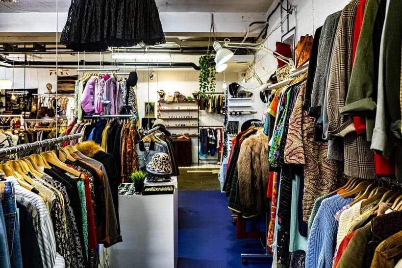 Dongmyo Flea Market Vintage Vibes Local Guided Tour - Key points at a glance