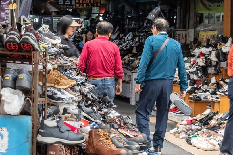 Dongmyo Flea Market Vintage Vibes Local Guided Tour - Searching the stalls for clothing and collectibles