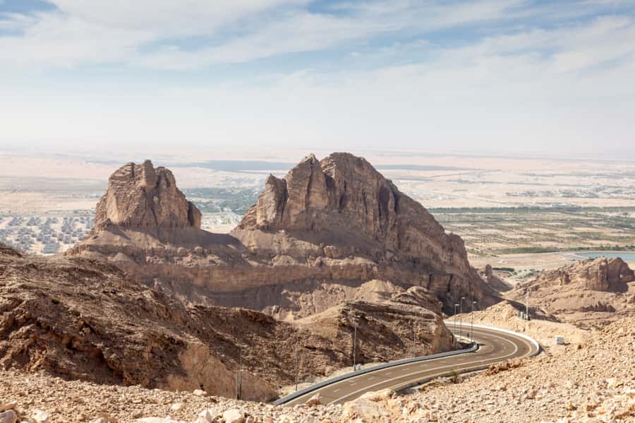 Dubai: Al Ain Oasis, Camel Market, Old Museum & Jebel Hafeet - Key points to know