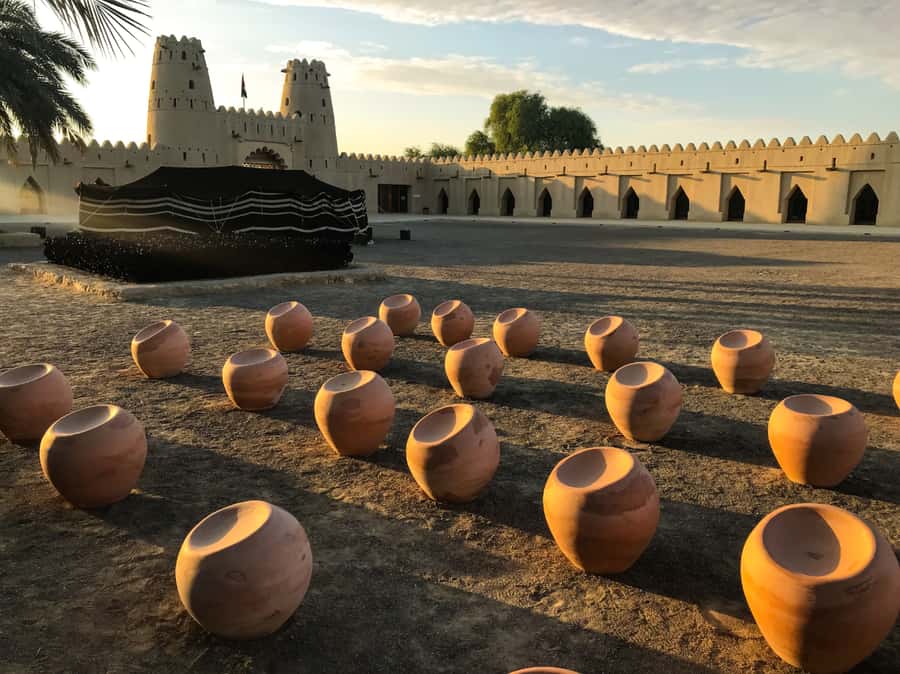 Dubai: Al Ain Oasis, Camel Market, Old Museum & Jebel Hafeet - Sheikh Zayed Palace Museum and the closure question