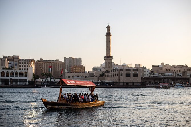 Dubai Aladdin Tour: Souks, Creek, Old Dubai and Tastings - Crossing the creek by abra