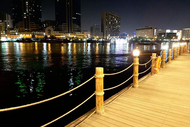 Dubai City Tour: Old & New Dubai Abra Ride, Palm Island, Souks - Zabeel Palace and Dubai Frame