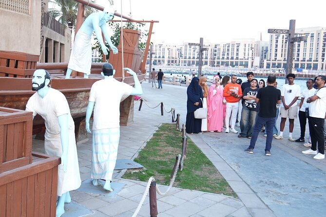 Dubai City Tour Old Town, Abra Taxi Boat, Gold & Spice Market - What the guide adds to the experience