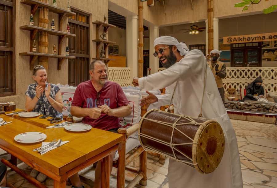 Dubai Food Tour: 4 Cuisines, Souks & Street Bites - Who should book this experience