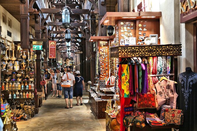 Dubai Frame Tickets, Creek, Souks & Blue Mosque Guided Tour - Inside the Blue Mosque