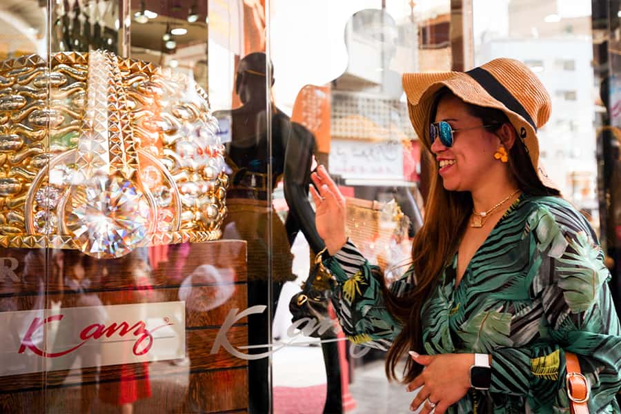 Dubai: Half-Day City Tour with Blue Mosque, Creek, and Souks - Crossing Dubai Creek by abra