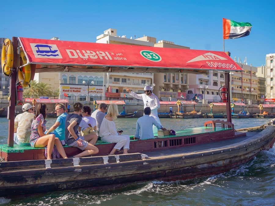 Dubai: Half-Day City Tour with Blue Mosque, Creek, and Souks - Tea, coffee, and Emirati welcome at Al Khayma