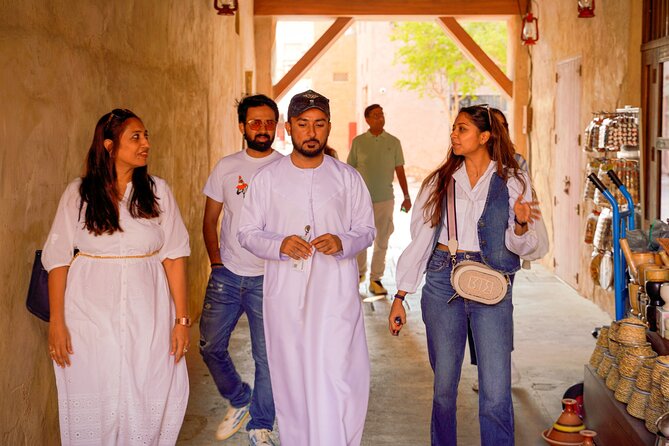 Dubai: Old Town, Souks, Street Food, Guided Tour & Abra Ride - Gold Souk and the Final Walk