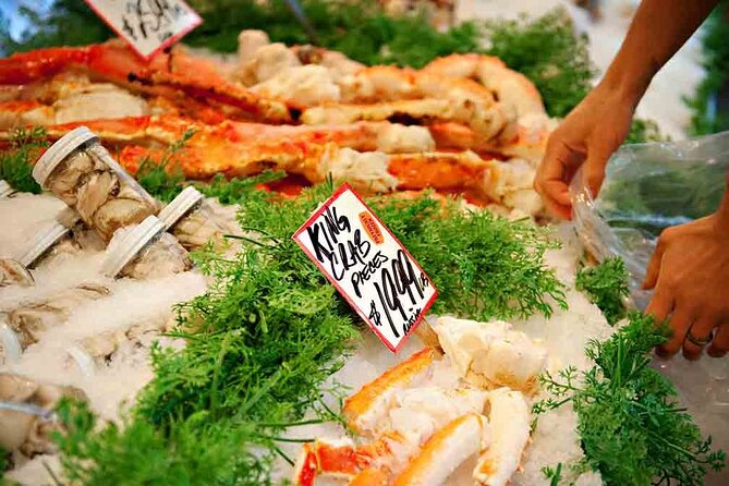 Early-Bird Tasting Tour of Pike Place Market - Walking pace, crowd levels, and the small group
