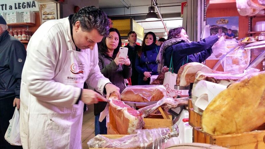 Eat Like a Roman - Traditional Food, Local Market & History - Key points to know before booking