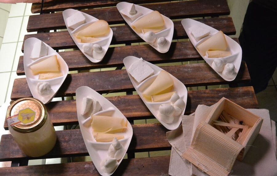 Eat Like a Roman - Traditional Food, Local Market & History - Apulian wine and a change of regional flavor