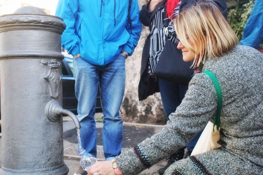 Eat Like a Roman - Traditional Food, Local Market & History - Gelato at the Pope’s favorite shop