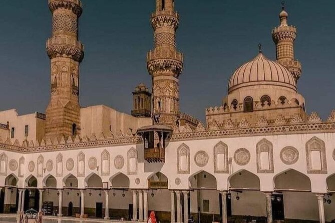 Emam ElShafei , Mosques of Ala-Elbayt and Khan Elkhalili Market - Imam Shafi’i Mosque: the main historical stop