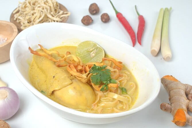 Evening Cooking Class by Chef not over 4 people market visit - The local market puts Thai cooking in context