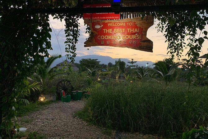 Evening Cooking Class in Organic Farm with Local Market Tour - Your own station makes the lesson hands-on