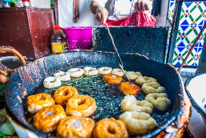 Evening Marrakech: Gastronomic and Market Tour Inside the Medina - Guide quality makes the biggest difference