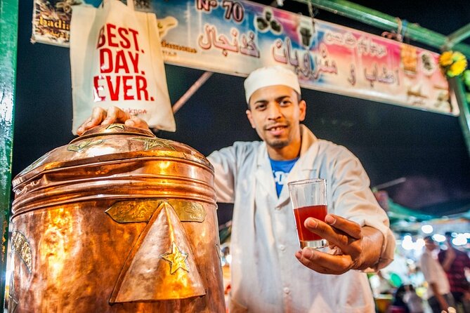 Evening Marrakech: Gastronomic and Market Tour Inside the Medina - Djemaa El Fna: start with the full sensory hit
