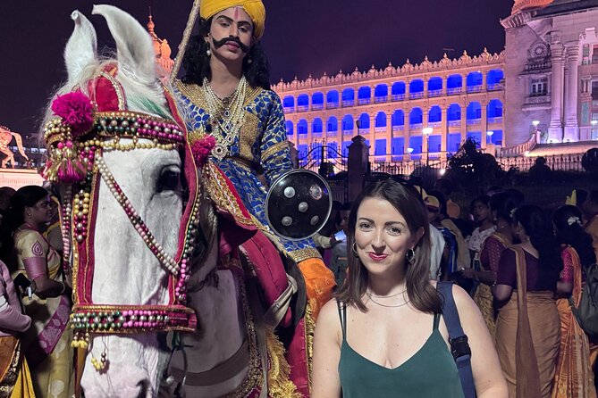 Experience Bangalore Evening City Walk Tour and Market Visit - A three-hour route with a sensible rhythm