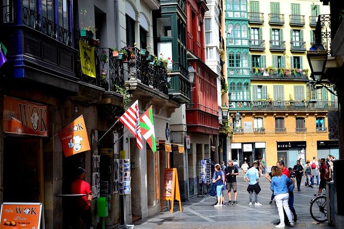 Explore Bilbao's Flavors Mercado de la Ribera and Old Town - Meeting Point and Getting Around
