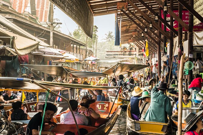 Famous Markets Tour: Maeklong Railway & Damnoen Saduak Floating - What to bring and how to handle the morning