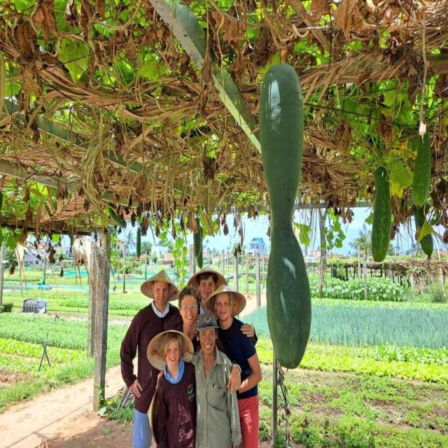 Farming - Local Market - Cooking Class In Tra Que Vegetable - Working beside a Tra Que farmer