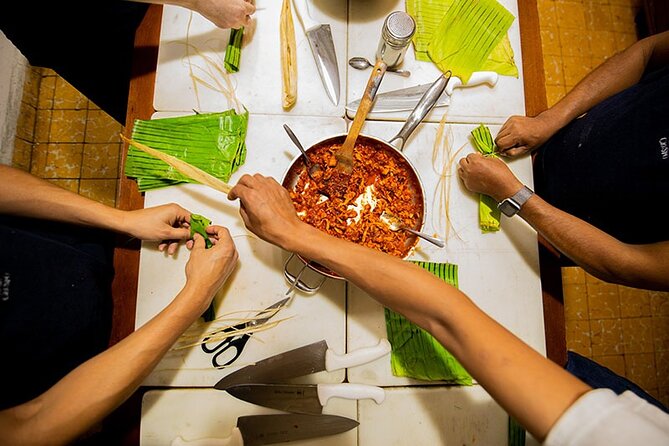 Flavors of Oaxaca: Cooking Class with No Set Menu and Local Market Tour - Should You Book the Casa Crespo Class?