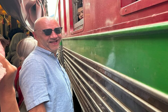 Floating Market and Railway Market Private Tour VIP Transport - Damnoen Saduak: Thailand’s canal-side market