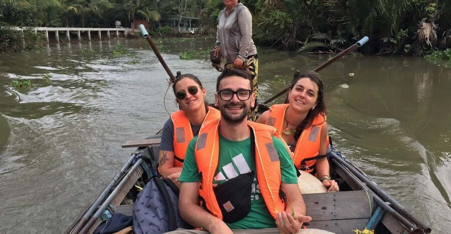 floating market boat trip everyday - Why the 5:30 a.m. start matters