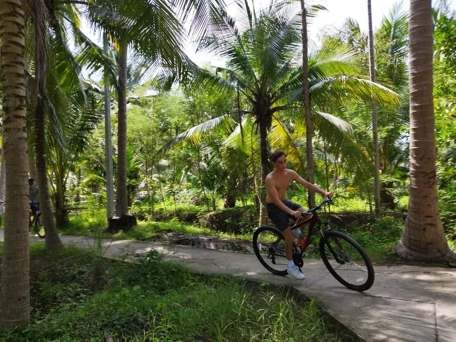 Floating Market Full-Day Bicycle Tour from Bangkok - How the schedule feels in real terms