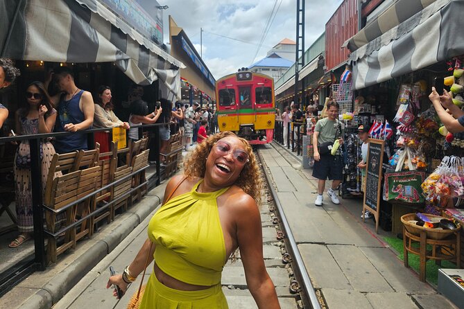Floating Market & Train Market Private Tour(Premium Service) - Seeing Mae Klong Market Move for the Train