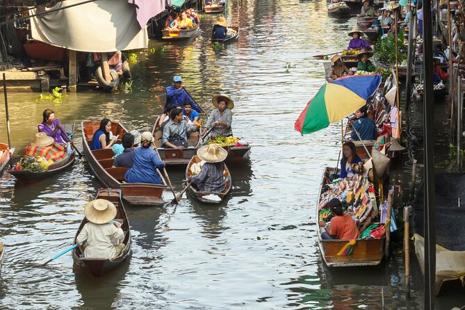 Floating Market with Great Pagoda Temple and Wat Sam Phran - What the private format really gives you