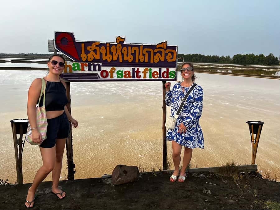 Floating & Railway markets (multi-language) - Pickup limits and a long morning on the road
