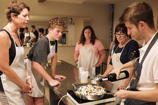 Florence Cooking Course with Historic Local Market Visit - Mercato Centrale: the strongest sightseeing part