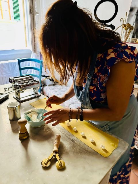 Florence:Dolce Vita by Day Market Tour & Pasta Making Class - Dietary limits and group fit