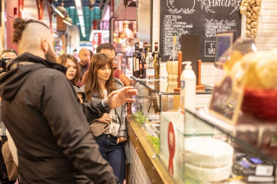 Florence: Grocery Market Food Tour and Tastings with a chef - Two Local Wines and Bruschetta