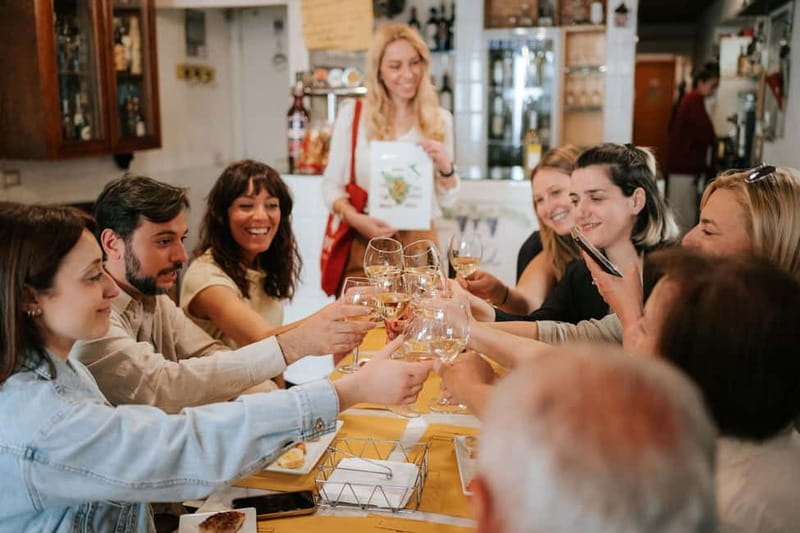 Florence: Local Food, Wine & Market Walking Tour - One hour among market stalls and Tuscan staples
