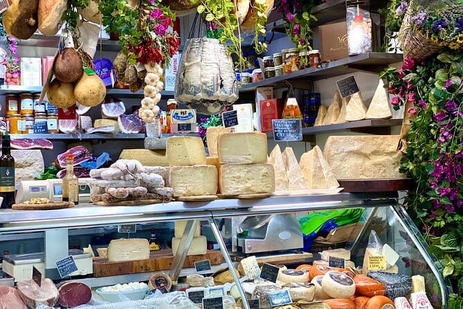 Florence Street Food Walking Tour with wine in Duomo Area - Gelato beneath the Duomo