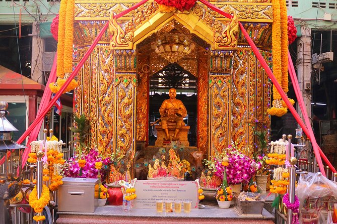 Flower Market & Floral Art: Multilingual Private Tour [EN/others] - Baan Kudi Chin Museum and a local snack