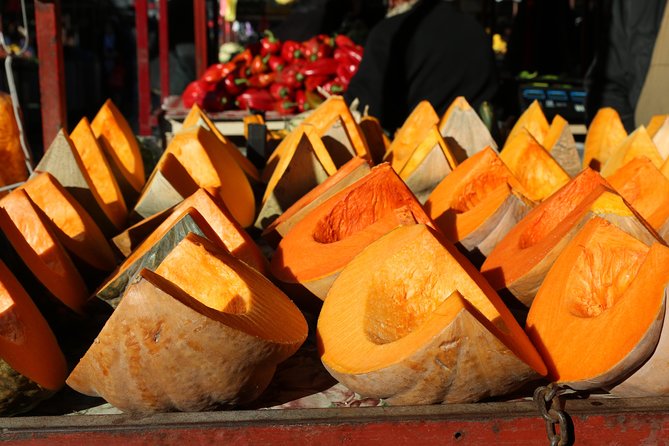 Food Tasting at Locals Favorite Farmers Market in Belgrade - Why Kalenić Market is the right setting