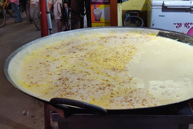 Food Trail Through Sowcarpet Market: A Taste of Chennai - Entering Sowcarpet Market at 4pm