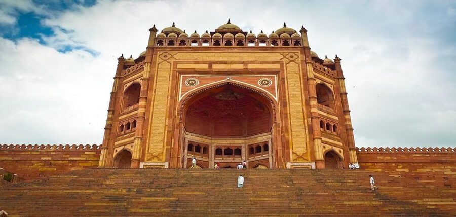 From Agra: Fatehpur Sikri and Market Private Half-Day Tour - What the $22 price really covers