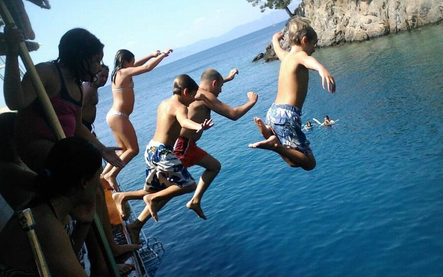 From Alanya, Side: Manavgat River Cruise, Bazaar & Waterfall - Riverside lunch with Turkish flavors