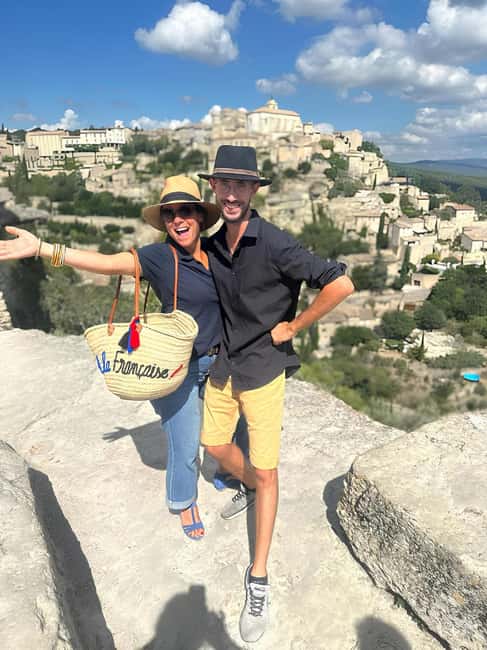 From Avignon: Full Day Luberon Market & Villages - L’Isle-sur-la-Sorgue on Sunday