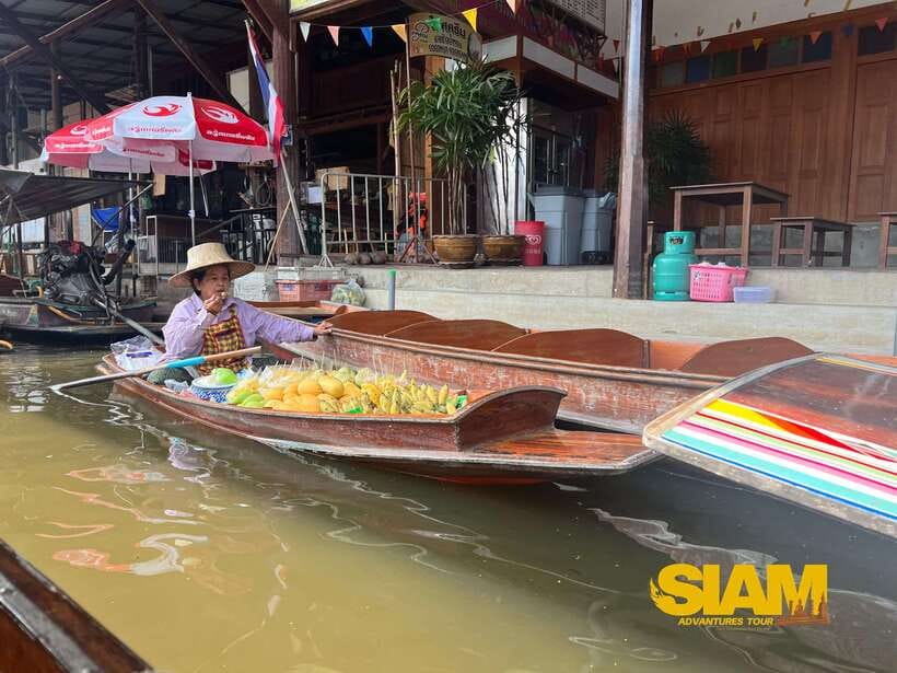 From Bangkok:Damnoen Floating Market and Railway Market Tour - Who will enjoy these two markets most