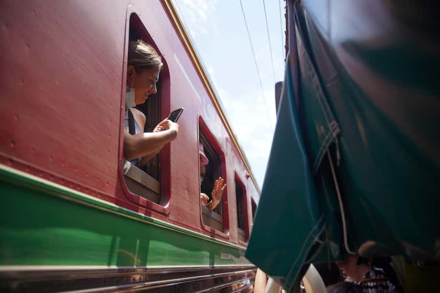 From Bangkok: Floating Market and Ayutthaya Guided Day Tour - Why this Bangkok day trip covers so much