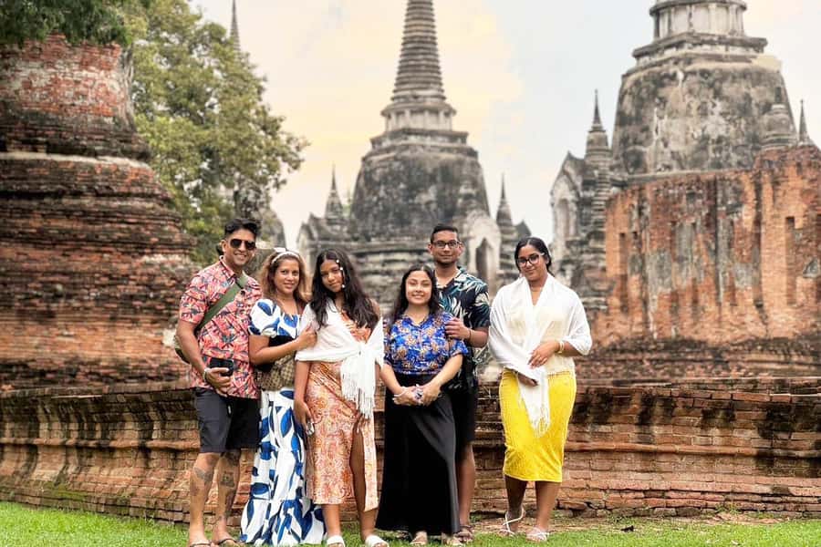 From Bangkok: Floating Market & Ayutthaya Private Day Trip - Wat Lokaya Sutharam and the reclining Buddha