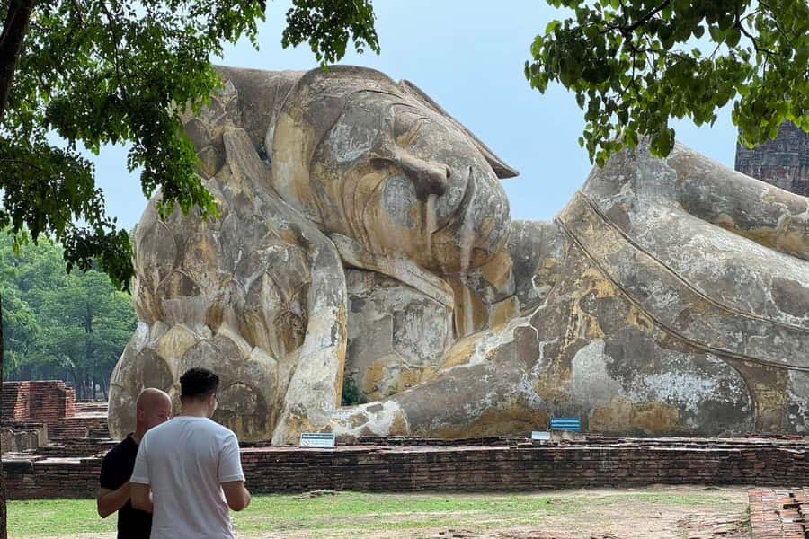 From Bangkok: Floating Market & Ayutthaya Private Day Trip - Starting early from your Bangkok hotel